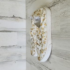 Madden Girl Marisa and Mari yellow white slipon sneakers tennis shoes Size 6.5